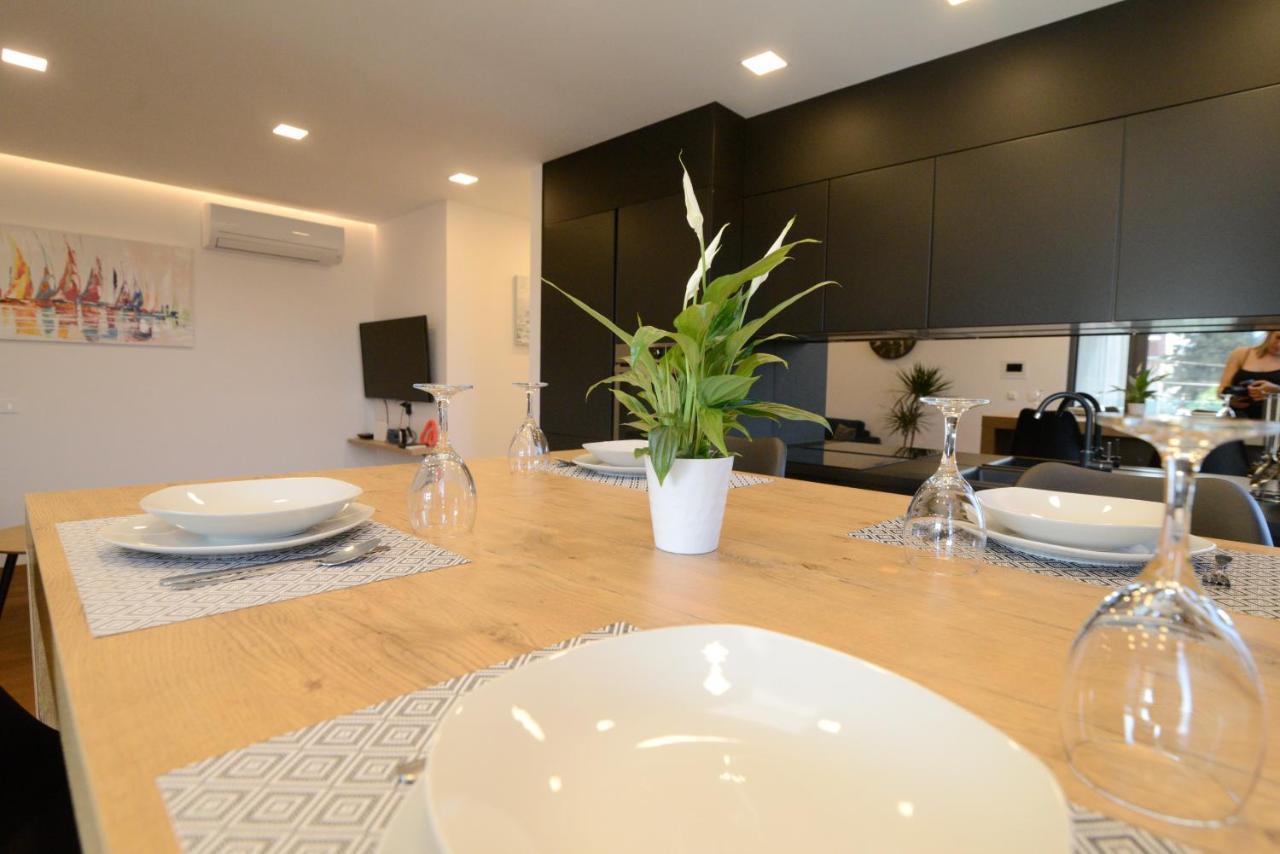 Novi Apartman Beti Blizu Plaze S Besplatnim Parkingom, Puntamika -