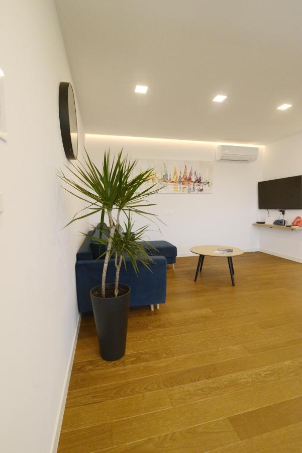 Appartement Novi Apartman Beti Blizu Plaze S Besplatnim Parkingom, Puntamika -